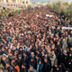 Los iraníes se manifiestan en Teherán tras el ataque aéreo estadounidense en Irak que mató al general de la Guardia Revolucionaria iraní Qassem Soleimani